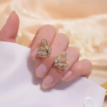 Huitan Изысканные золотые серьги-гвоздики с бабочками, двухслойные Роскошные женские аксессуары для ушей, ювелирные изделия для свадебной вечеринки
